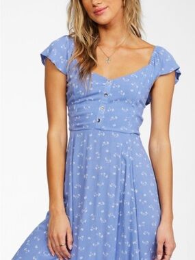 Billabong Light Blue Floral Midi Dress
